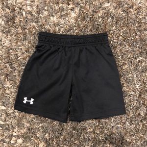 Little Boys Under Armour shorts size 4